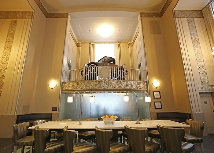 Hampton Downtown/n Loop/michigan Ave 3*
